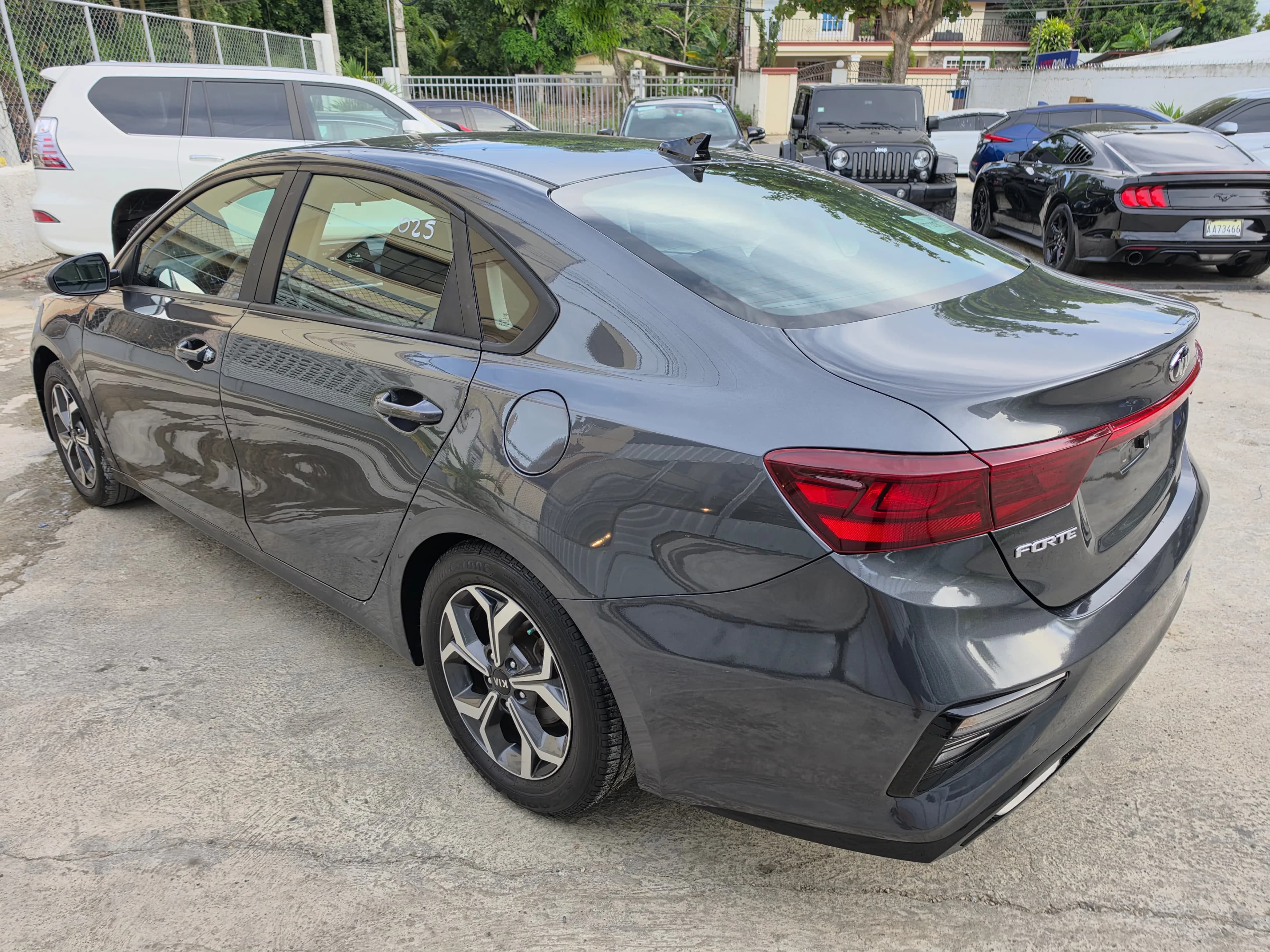 Kia forte lxs 2021 parte trasera lh