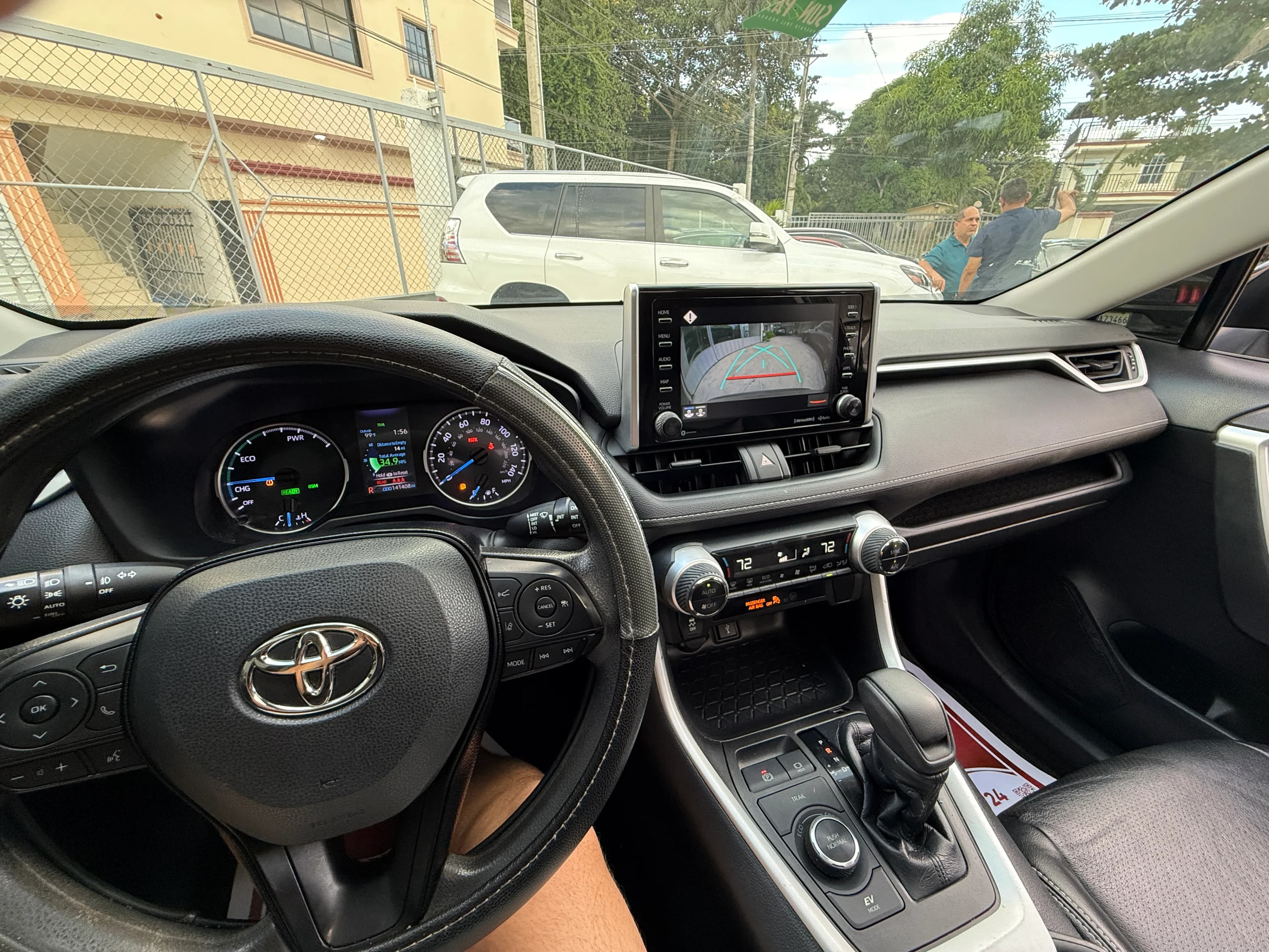 Interior rav4 hybrid