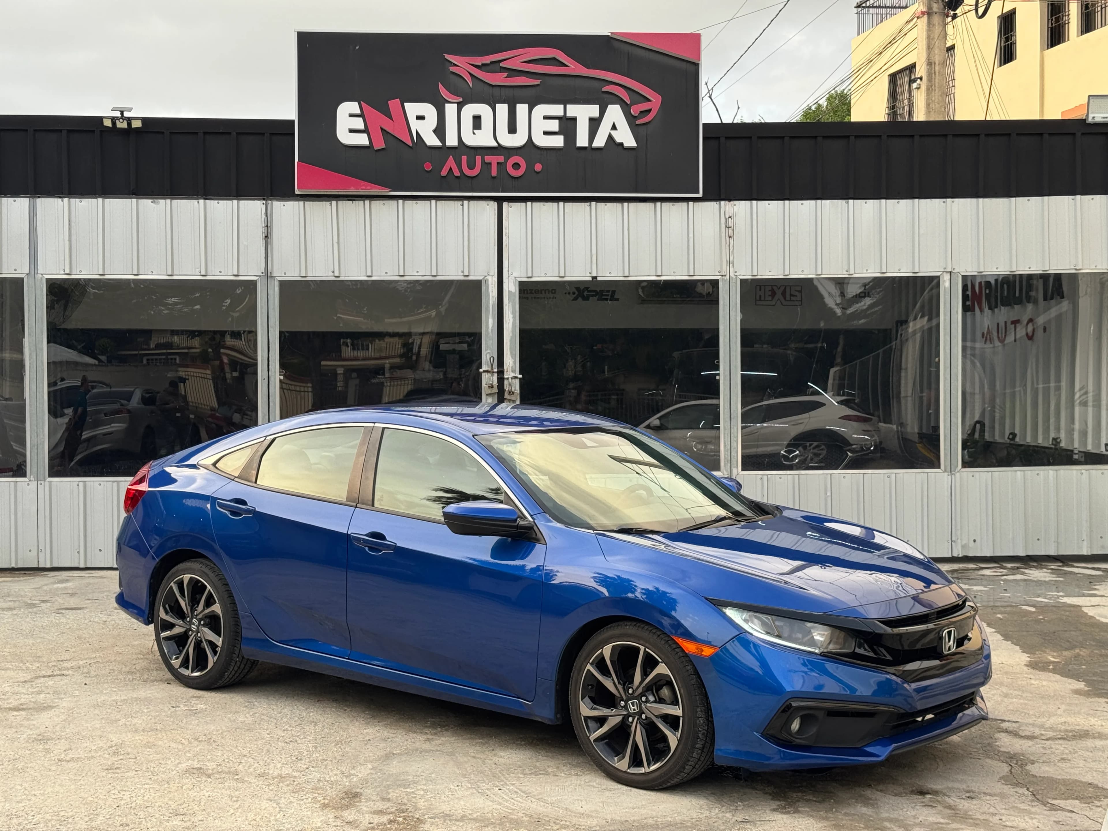 Recién importados disponibles en Enriqueta Auto